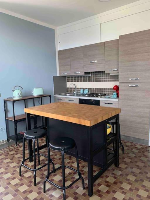 Apartamento La Dolce Vita Intra Exterior foto