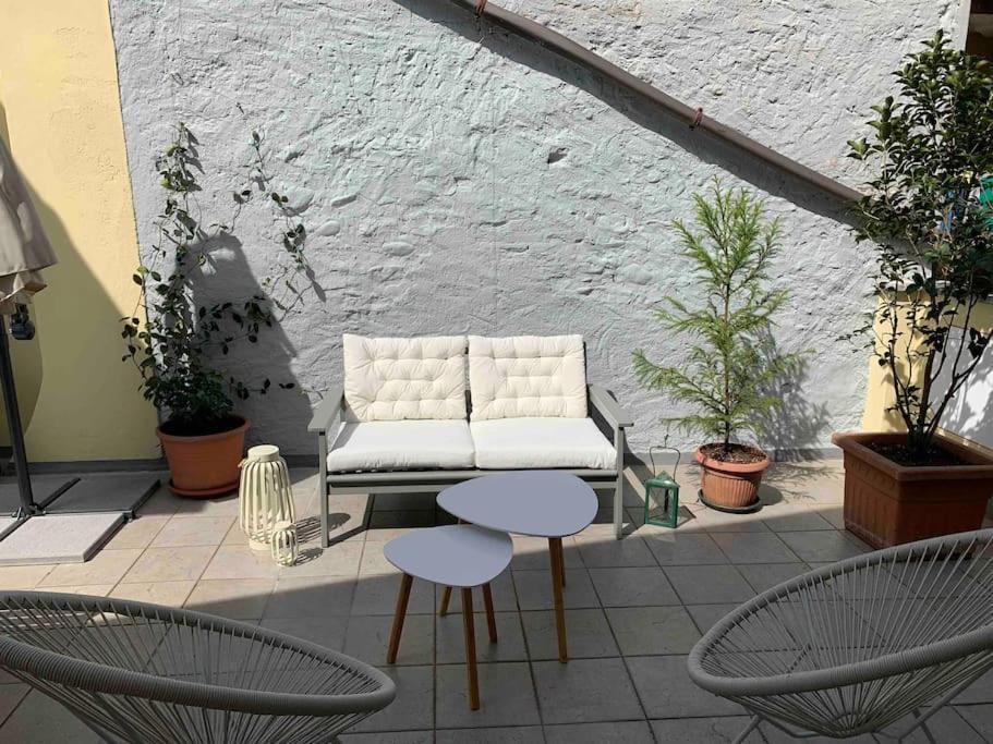 Apartamento La Dolce Vita Intra Exterior foto