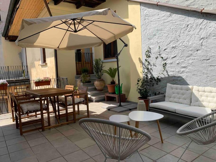 Apartamento La Dolce Vita Intra Exterior foto