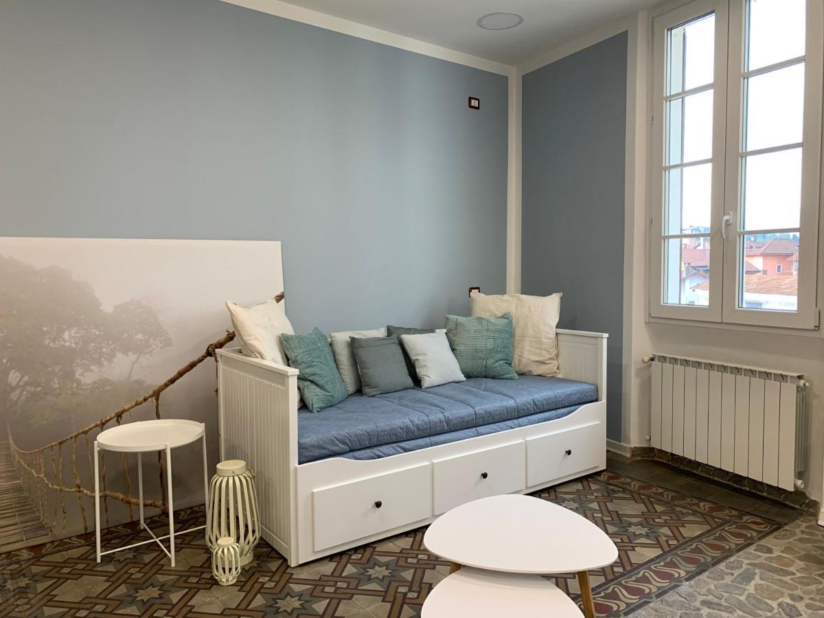 Apartamento La Dolce Vita Intra Exterior foto